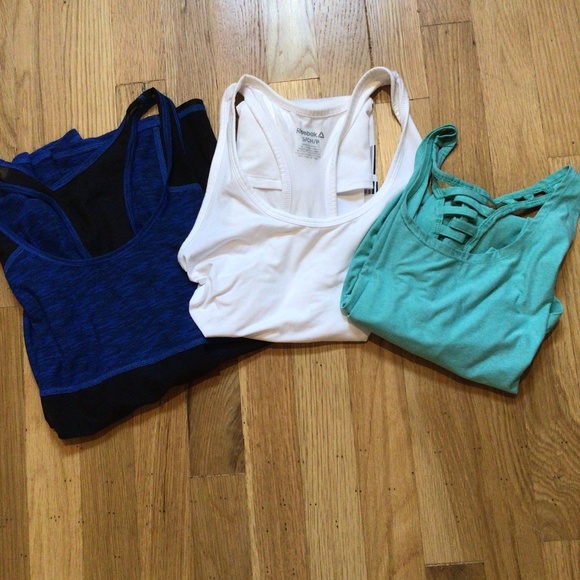 3 Women’s Activewear tops racerback sz small - Picture 2 of 10